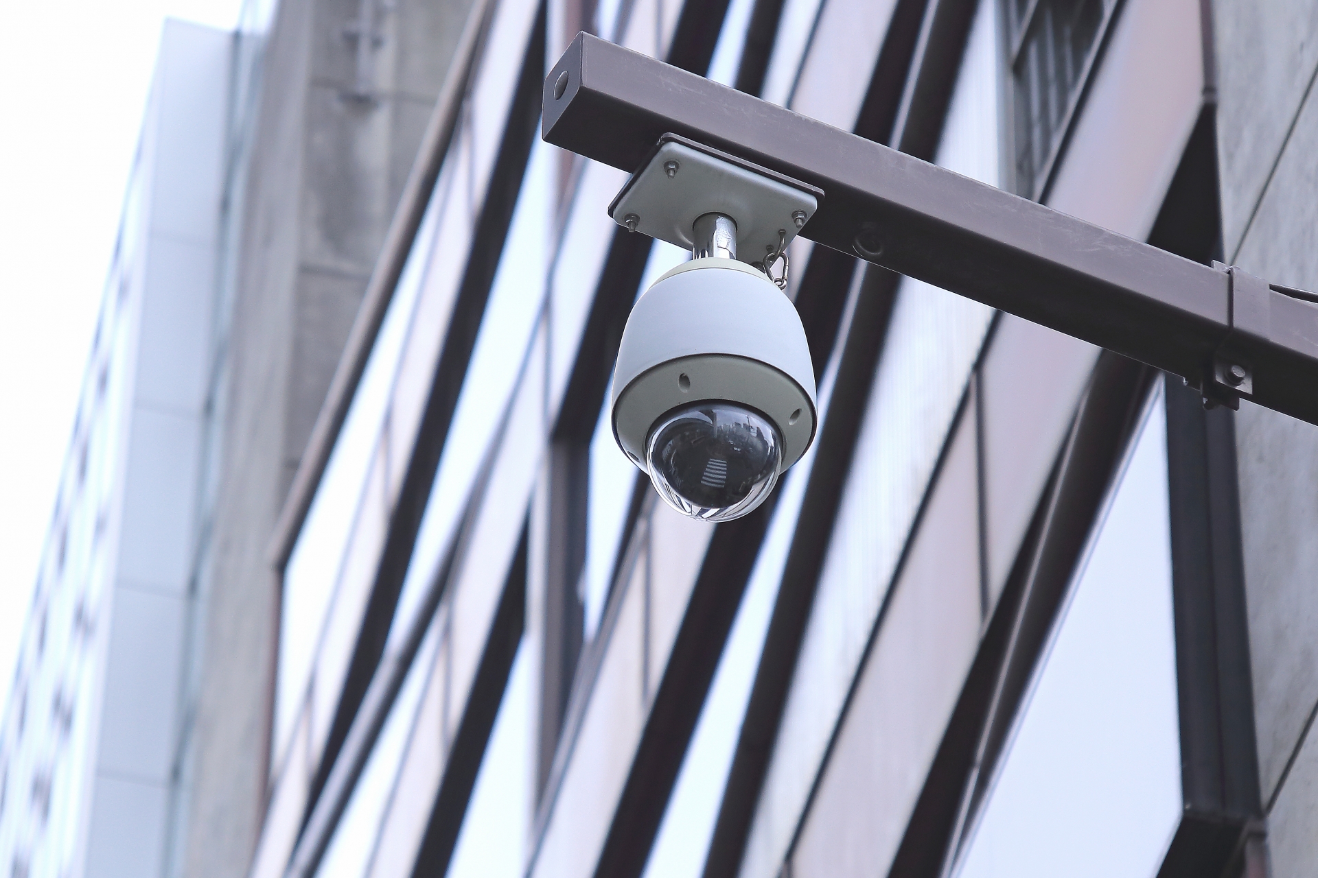 防犯カメラの設置場所と注意したいポイント