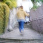 防犯カメラがぼやける原因と対処法