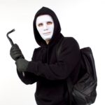 防犯カメラに不審者が映った！その時取るべき対応とは？