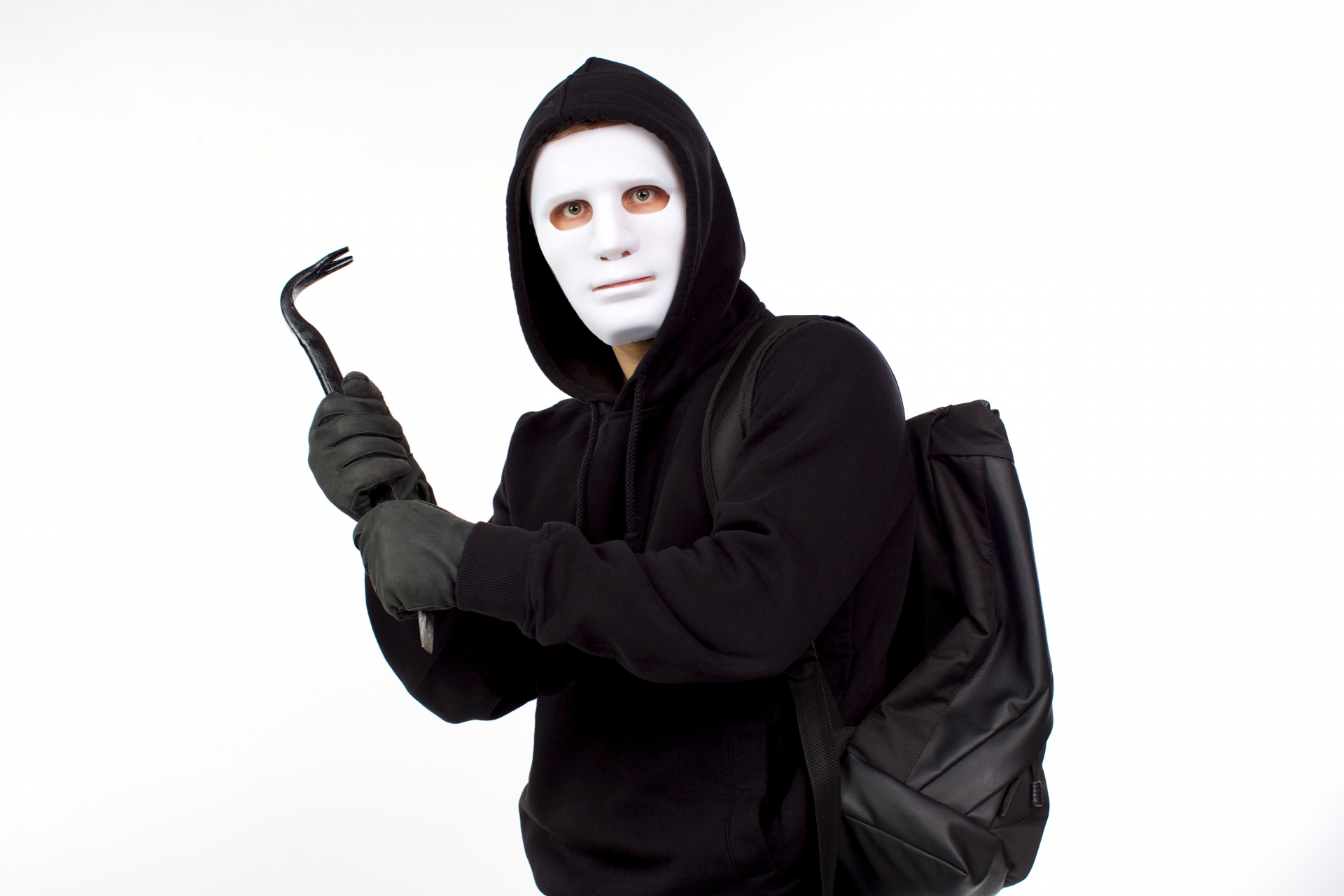 防犯カメラに不審者が映った！その時取るべき対応とは？