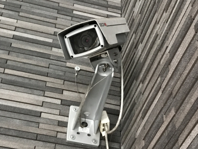 防犯カメラのダミーの見分け方