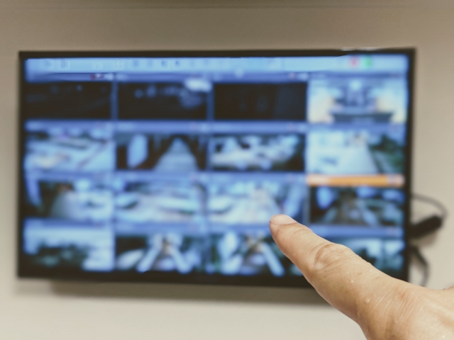 防犯カメラの録画映像を見る方法と保存期間