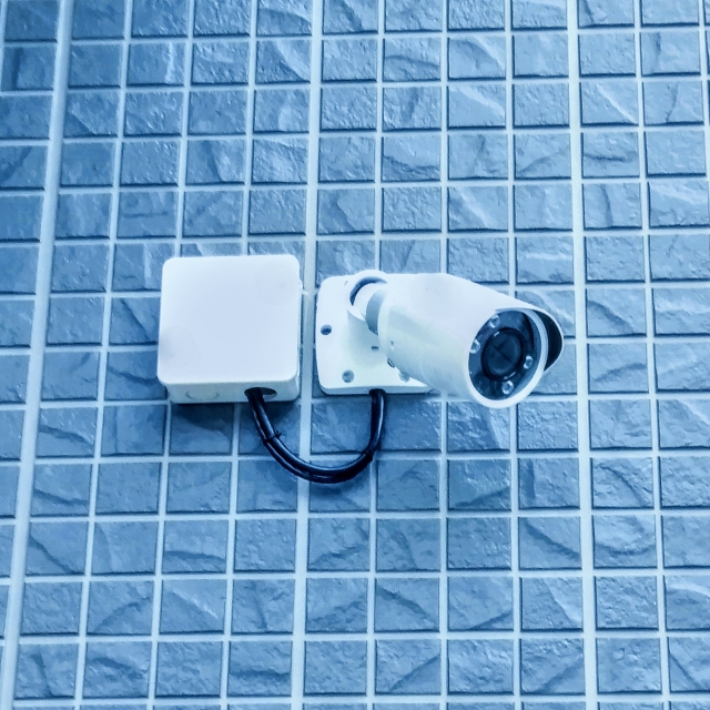 防犯カメラの購入とレンタルとリースのメリットとデメリット