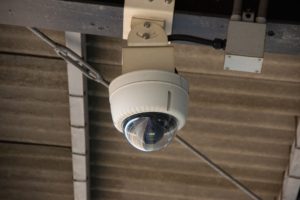 防犯カメラの耐用年数はどれくらい？寿命と長持ちさせるコツをご紹介