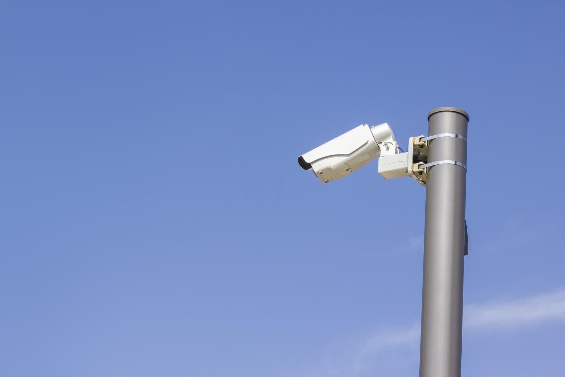 エレベーターに防犯カメラは必要?メリットや費用相場を徹底解説