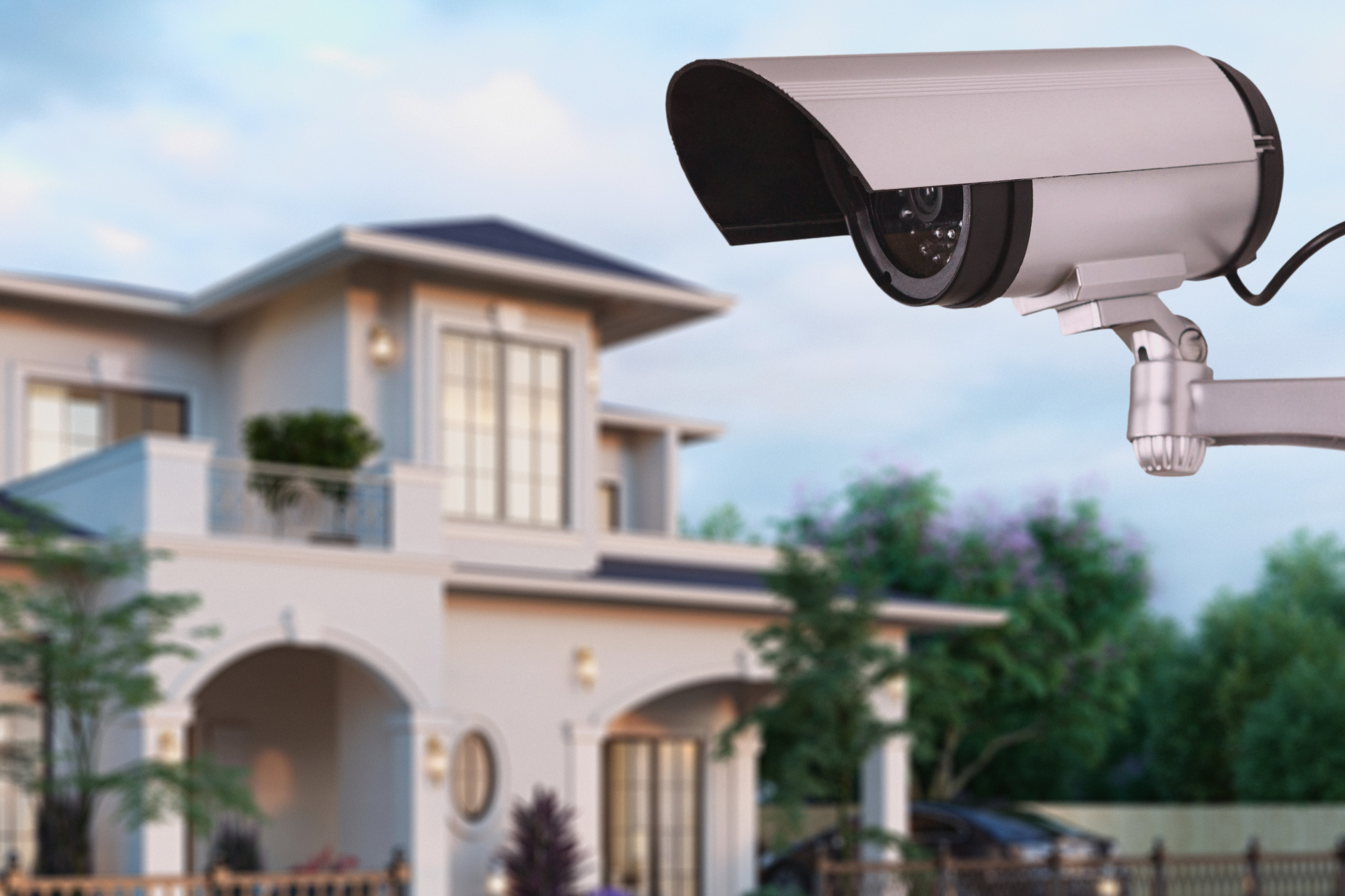 防犯カメラ付きマンションは安心？その効果や個人設置の可否をご紹介